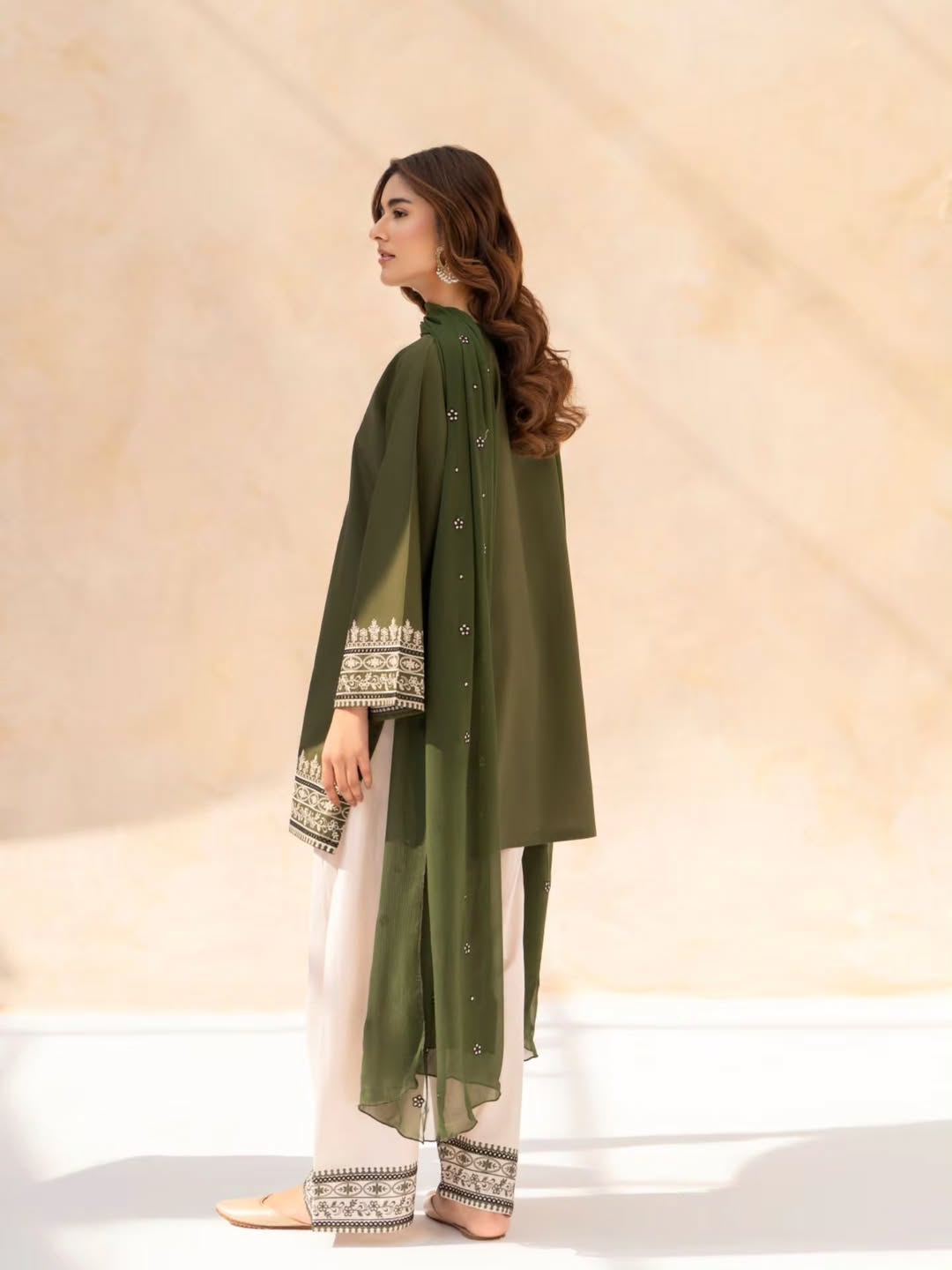 Hoorain Cotton Embroided 3 PCs